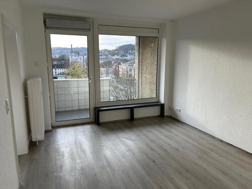 Foto - Sanierte 2 Zimmer mit Balkon und Aufzug