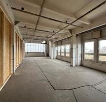 110 m² Lager Hobbyraum Archiv Werkstatt in Glauchau