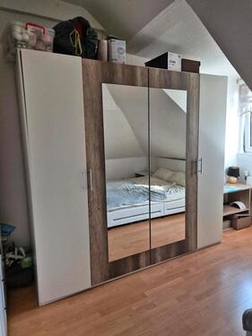 Foto - 2 Zimmer Dachgeschoßwohnung zur Miete in Krefeld