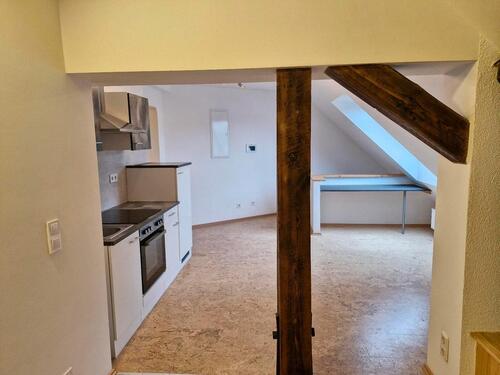 Foto - Helle & charmante Dachgeschosswohnung mit Einbauküche