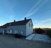 Zu verkaufen Haus 120m2 Garten 400m2 Lager 30 m2Grundstück 630 m2 - Pfeffelbach