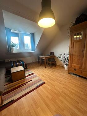 Foto - 2 Zimmer Dachgeschoßwohnung zur Miete in Wiesbaden