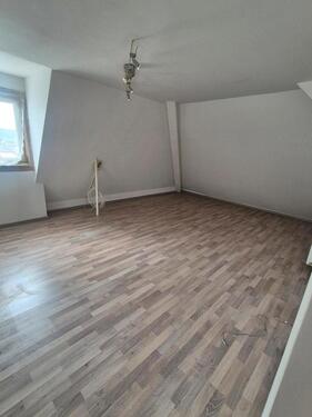 Foto - 3 Zimmer Dachgeschosswohnung - 700,00&nbsp;EUR Kaltmiete, ca.&nbsp; 69,00&nbsp;m&sup2;