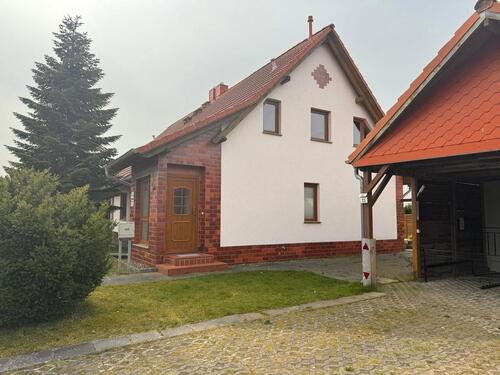 Foto - Charmante 2-Zimmer-Wohnung mit Terrasse, Gartenhaus & Stellplatz