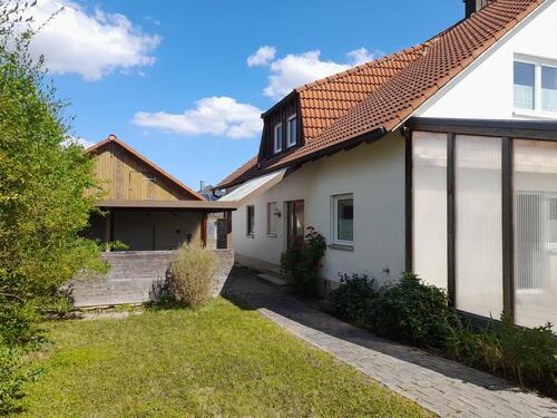 Foto - Mehrfamilienhaus, Wohnhaus in Oberdachstetten zum Kaufen