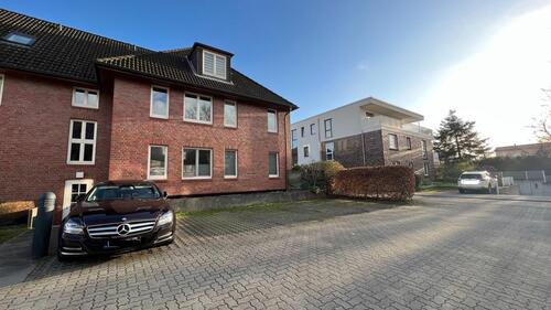 Foto - Außenstellplatz in zentrale Lage Wedels