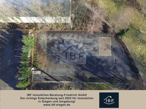 Foto - Pachtgrundstück (LagerHandelAbstellfläche) in verkehrsgünstiger Lage von Siegen!