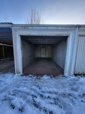 Foto - Bester Schutz für Ihr Fahrzeug - Garagenstellplatz in Wattenbek zu vermieten
