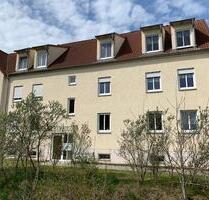 Wohnen direkt am Waldrand mit Balkon und Blick ins Grüne, vor den Toren Jenas! - Bucha