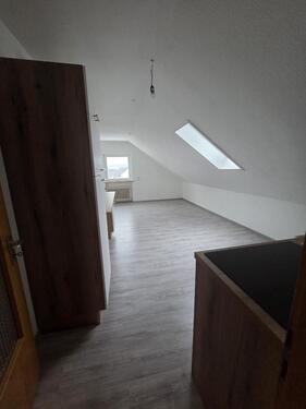 Foto - Charmante 2-Zimmer-Dachgeschoss-Wohnung