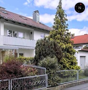 Foto - DOPPELHAUSHÄLFTE - ZWEIFAMILIENHAUS mit großem Garten