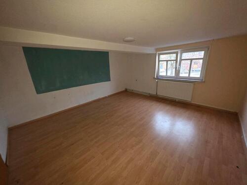 Foto - Ab sofort Haus zur Miete zentral Neukirchen Kernstadt 7ZKB + WC