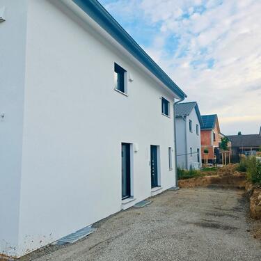 Foto - Neubaugebiet Lengfeld - Einfamilienhaus mit Einliegerwohnung