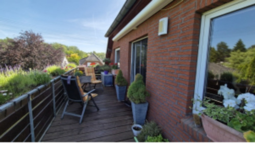 Foto - Helle Dachgeschoss-Wohnung im Grünen mit Pferdestall