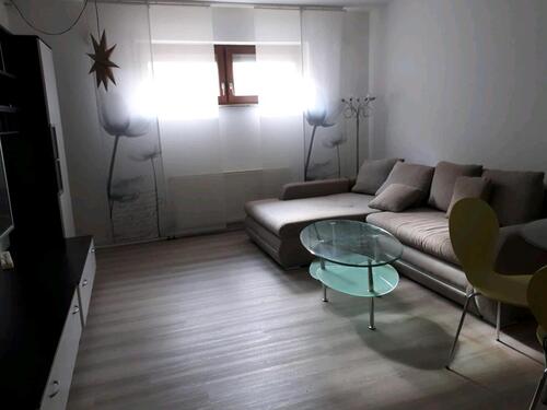 Foto - Ruhige 3ZKB Wohnung mit großen Garten (teilmöbliert)