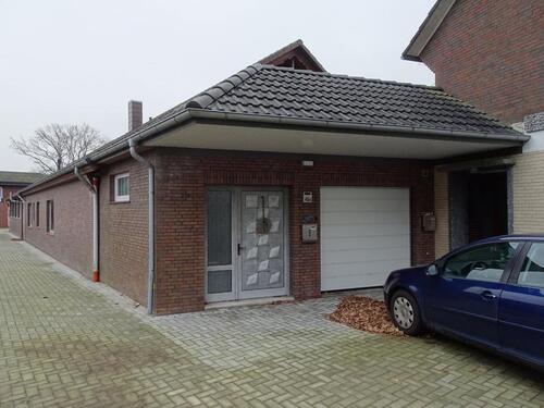 Foto - Neubauwohnung 3 Z. KDB 100 qm m. Ausbaureserve im DG + Werkstatt