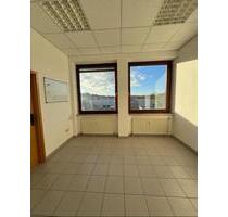 Büro (13 m²) mit Gemeinschaftsküche zu vermieten - Neidenstein