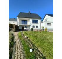 Schönes EFH, freistehend, ruhige Lage, Süd-Ausrichtung, Fernblick - Osburg