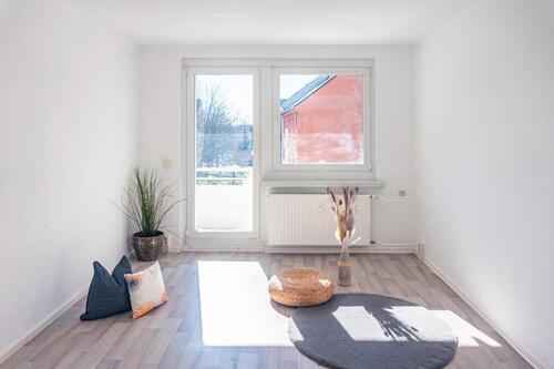 Foto - Helle 2-Raum-Balkonwohnung mit Einbauküche