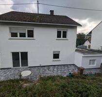 6-Zimmer-Haus mit Garage - komplett renoviert - Steinebach/Sieg