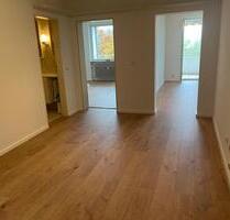 Großzügige 2,5 Zimmerwohnung mit großem Balkon und EBK - Neu-Isenburg