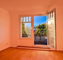 Charmante Altbauwohnung mit Balkon und Sparrenburgblick - Bielefeld