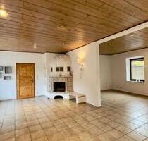 Gepflegte Doppelhaushälfte mit fünf Zimmern und Einbauküche - Bad Dürkheim