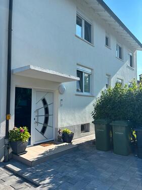 Foto - Biete 1,5 Zimmer Wohnung in 2 Familien Haus zu vermieten.