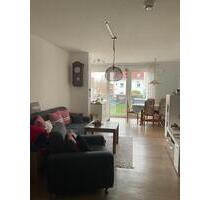 Neuwertige 2,5-Zimmer-Wohnung, Balkon, Aufzug in Mellrichstadt