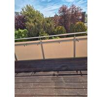 helle 2 Zi-Whg. im 2.OG (Küche, Diele, Bad, m großem süd Balkon) - Mönchengladbach