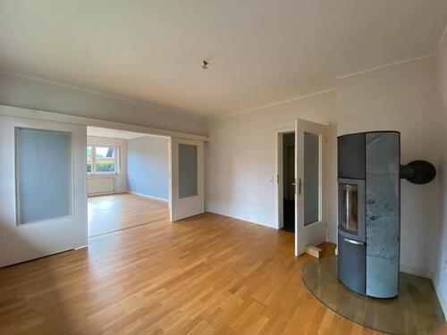 Foto - Großzügige EG-Wohnung mit Garten, Kamin, Garage in zentraler Lage