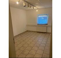 Büro mit PKW Stellplätzen - 600,00 EUR Kaltmiete, in Köln (PLZ: 51103) Kalk