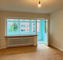 4-Raumwohnung mit Loggia in D-Dorf - Kiel Neumühlen-Dietrichsdorf