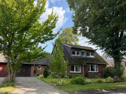 Foto - Charmantes Einfamilienhaus mit viel Platz im Grünen