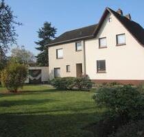 3-Zimmer Wohnung im Obergeschoss mit Balkon & großen Garten - Scheeßel