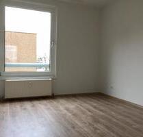 Baustelle! Aber bald wird´s wieder schön. 2-Zimmer Etagenwohnung mit Balkon - Monheim am Rhein