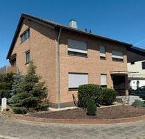großzügige Wohnung im 1. OG, großer Balkon, Garage - Wesseling