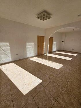 Foto - Großzügige 5-Zimmer-Maisonettewohnung – 138 m² – Oststadt