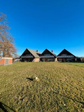 Foto - 2 x 3 Zimmer-Whg., Dachgeschoss, Süd-Balkon, zentral