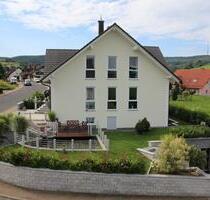 Einfamilienwohnhaus mit Einliegerwohnung - Bessenbach