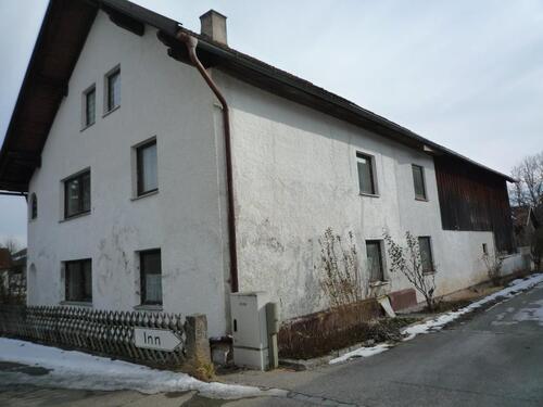 Foto - 9 Zimmer Bauernhaus, Landhaus zum Kaufen in Bad Füssing
