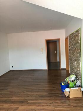 Foto - Sonnige 3-Zimmer DG-Wohnung zu vermieten