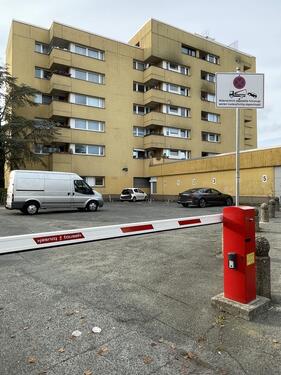 Foto - Mehrfach gesicherte Tiefgaragenstellplätze in Staaken zu vermieten