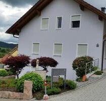 Schöne DG-Wohnung, Kachelofen, 110 qm in Waldmünchen zu vermieten