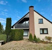 Großzügiges Zweifamilienhaus mit Vollkeller und großem Grundstück - Ilsede Adenstedt