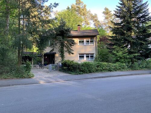 Foto - Bestlage Erlangen Sieglitzhof - freistehendes, renoviertes Einfamilienhaus