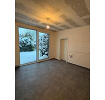 EG Wohnung mit großem Garten in Zwei-Parteien Haus - Wendeburg