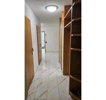 4 Zimmer Wohnung in Wallbach - 1.500,00&nbsp;EUR Kaltmiete, ca.&nbsp; 125,00&nbsp;m&sup2; in Bad Säckingen (PLZ: 79713)