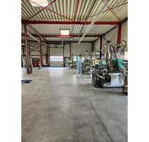 Lager-Produktionshalle mit Büroflächen zur Untervermietung - Leopoldshöhe