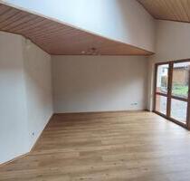 Hochwertige 2-Zi.-EG Wohnung im Ortskern Dipperz mit Terrasse